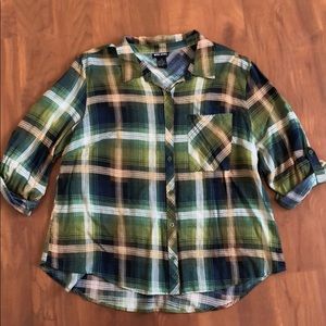 Wet Seal Green and Creme colored plaid blouse